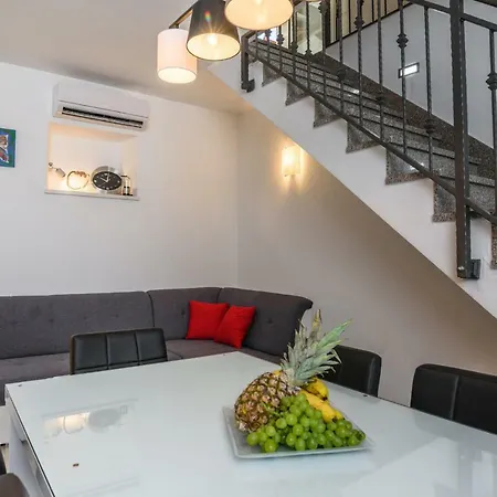 Apartment Porat