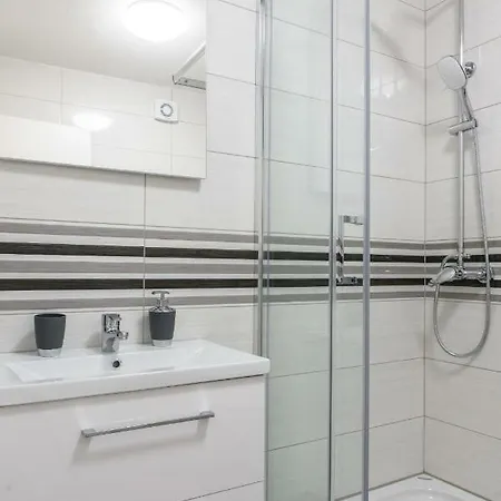 Porat Apartment